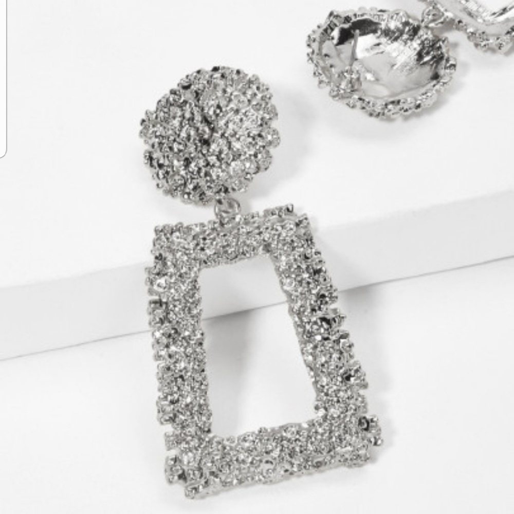 NWT  square pierced earrings